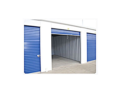 Eastlakes Self Storage - Caves Beach, NSW