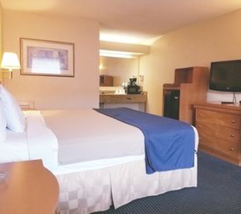 Americas Best Value Inn - South Hill, VA