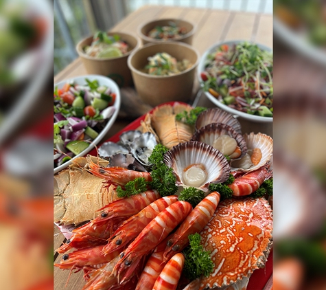 Grunske's by the RIver - Bundaberg East, QLD. Our Menu Includes A Wide Range Of Seafood And Non-Seafood Options