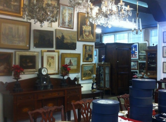 Crescent City Auction Gallery - New Orleans, LA