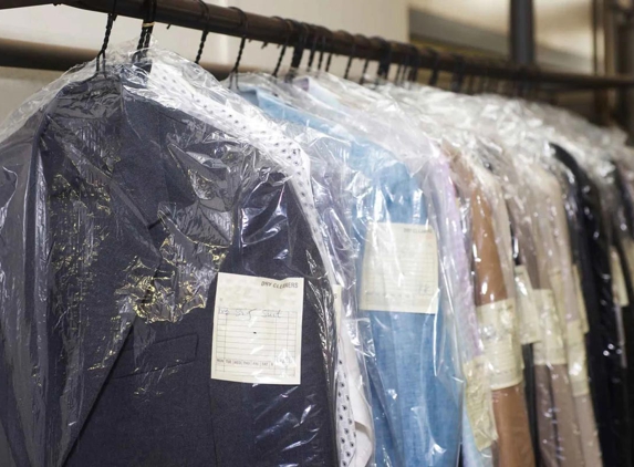 Ocean Breeze Dry Cleaners - Margate, QLD