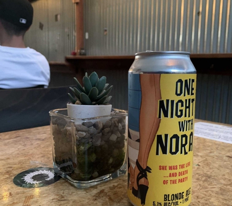 The Heights Deli & Bottle Shop - Los Angeles, CA