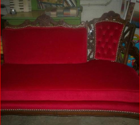 AAA Quality Upholstery - Moreland, GA
