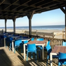 Pier 101 Restaurant & Bar - Bars
