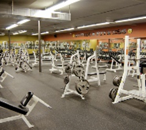 Gold's Gym - Tallahassee, FL