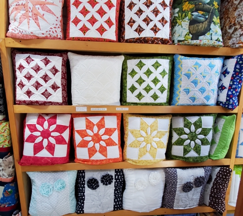 Riehl's Quilts & Crafts - Leola, PA