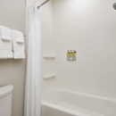 Holiday Inn Express Building 6007 - Hotels