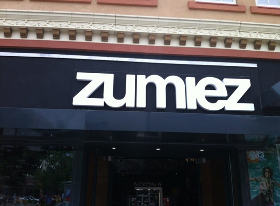 Zumiez - Kansas City, MO