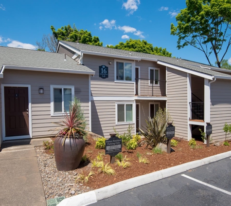 Todd Village Apartments - Tualatin, OR