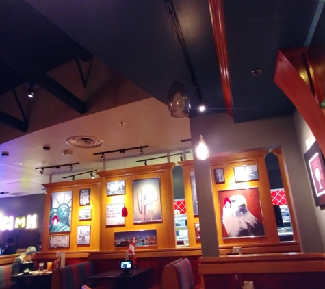 Red Robin Gourmet Burgers - Rancho Mirage, CA