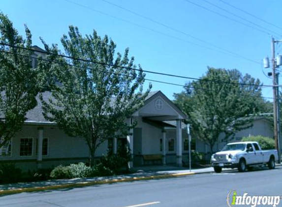 Silver Falls Library - Silverton, OR