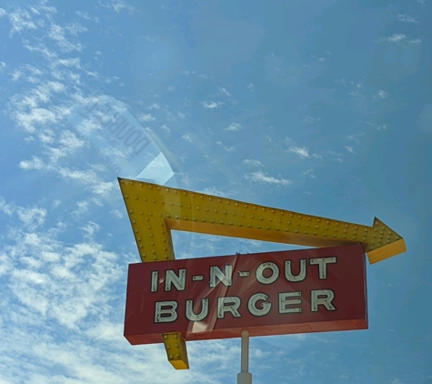 In-N-Out Burger - Panorama City, CA