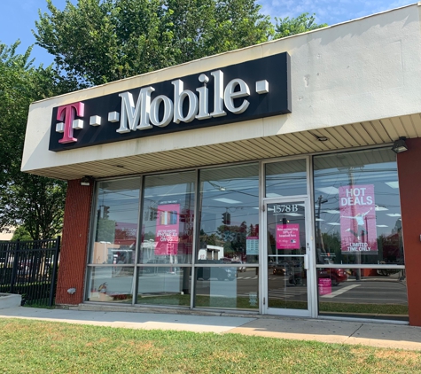 T-Mobile - Elmont, NY