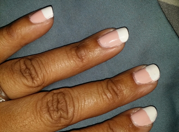 Glamour Nails - Tulsa, OK. Uneven lines, did one hand and started working on another person. Totally unprofessional! I could have done this myself!!!