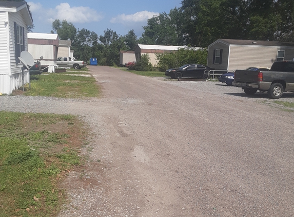 Regs Mobile Home & RV Park - Reserve, LA