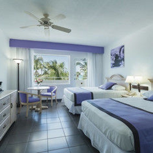 Hotel Riu Plaza Miami Beach - Miami Beach, FL