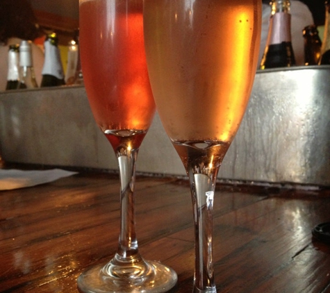 Bubbly Mermaid Champagne & Oyster Bar - Anchorage, AK
