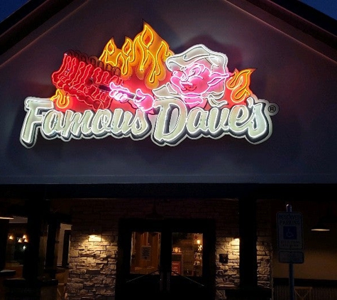 Famous Dave's - Peoria, AZ