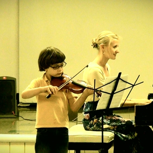 Private music teacher - Brooklyn, NY. Violin classes for all ages in Brooklyn