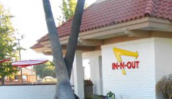 In-N-Out Burger - Hemet, CA