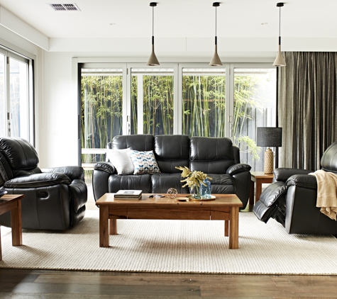 Davies Furniture Court - Gympie, QLD