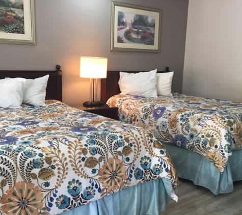 Flamingo Colony Motel - Sarasota, FL. new beds