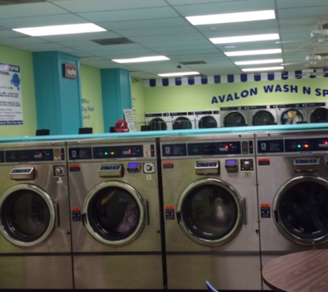 Avalon Wash N Spin - Muscle Shoals, AL. Super nice and Clean laundromat! Excellent location, across the street from Walmart. You can swipe your credit or debit card on the machine!