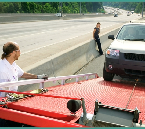 Fenwicks Towing Service. The Name To Trust In The Newcastle And Hunter Valley Area For Car Towing And Salvage