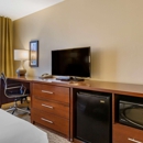 Comfort Inn & Suites Los Alamos - Motels