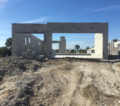 Schooner Bay Builders - Cape Coral, FL