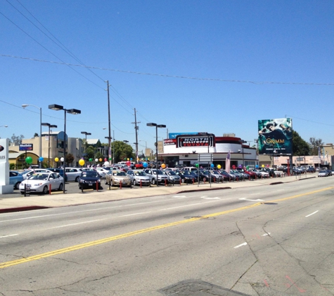 North Hollywood Toyota - North Hollywood, CA