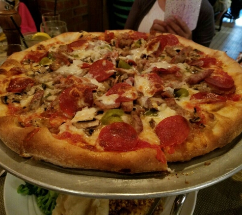 Vesuvio Pizzeria & Restaurant - Brooklyn, NY