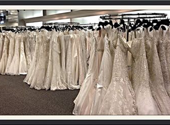 Evas Bridals - Oak Lawn, IL