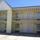 Spinning Wheel Motel - Motels