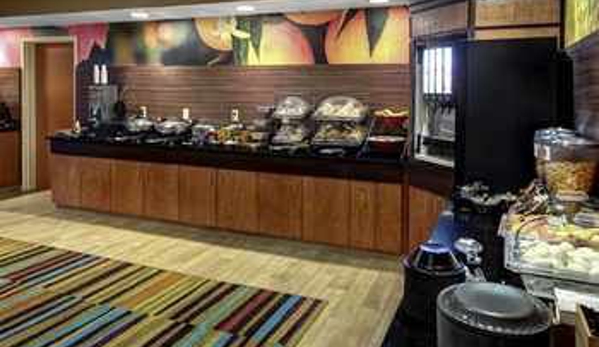 Fairfield Inn & Suites - Oxford, AL