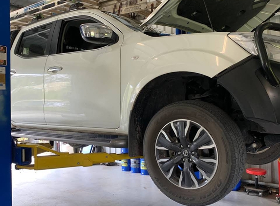 Glass House Automotive Service & Repairs - Landsborough, QLD