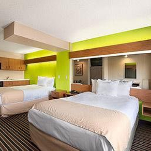Microtel Inn & Suites by Wyndham Pigeon Forge - Pigeon Forge, TN