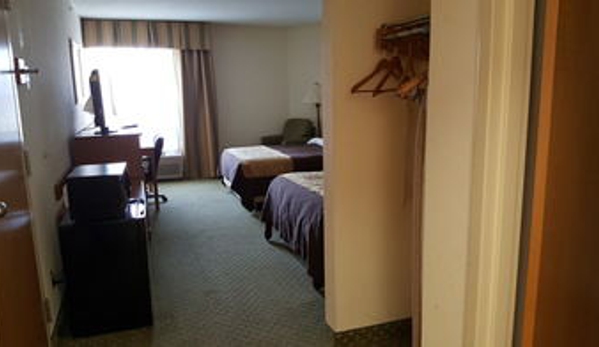 Quality Inn & Suites Near Amish Country - Rushville, IN