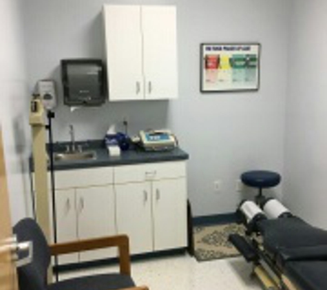Hodes Chiropractic LLC - Waterbury, CT. Treatment Room