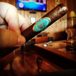 Neptune Cigars Inc - Miami, FL