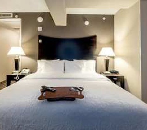 Hampton Inn & Suites Montgomery-Downtown - Montgomery, AL