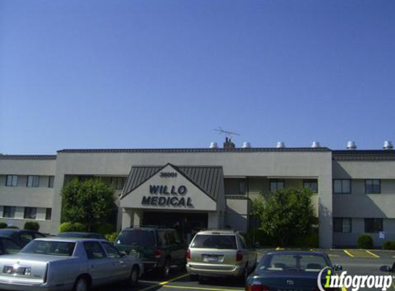 Dr. Phillip W. Wallace, DDS - Willoughby, OH