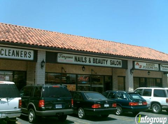 Tarzana Nail & Beauty Salon - Tarzana, CA