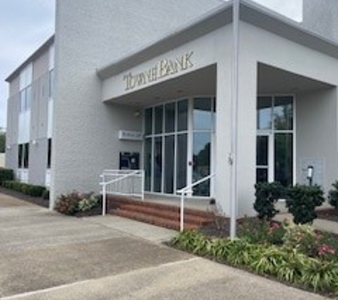 TowneBank, Branch Office - Yorktown, VA