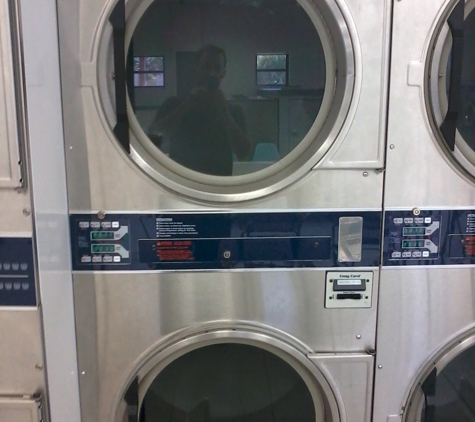 24 Hour Laundromat - Naples, FL