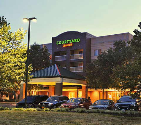 Courtyard by Marriott - Edison, NJ