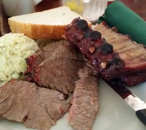 Longhorn Cattle Company Barbeque & Steak Restaurant - San Benito, TX