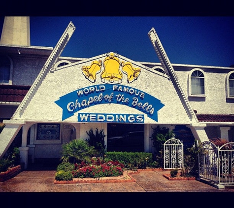 A Hollywood Wedding Chapel - Las Vegas, NV