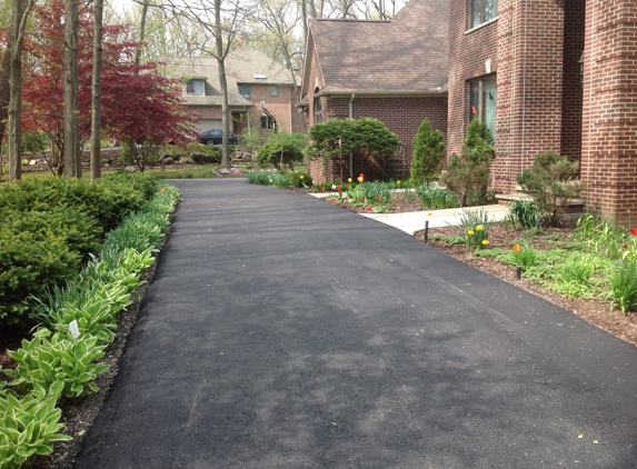 T Burkes Asphalt & Concrete Paving - Ann Arbor, MI