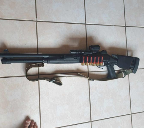 Cleaver Firearms - Margate, QLD. Bought online from Cleavers and saved $100. Great service.